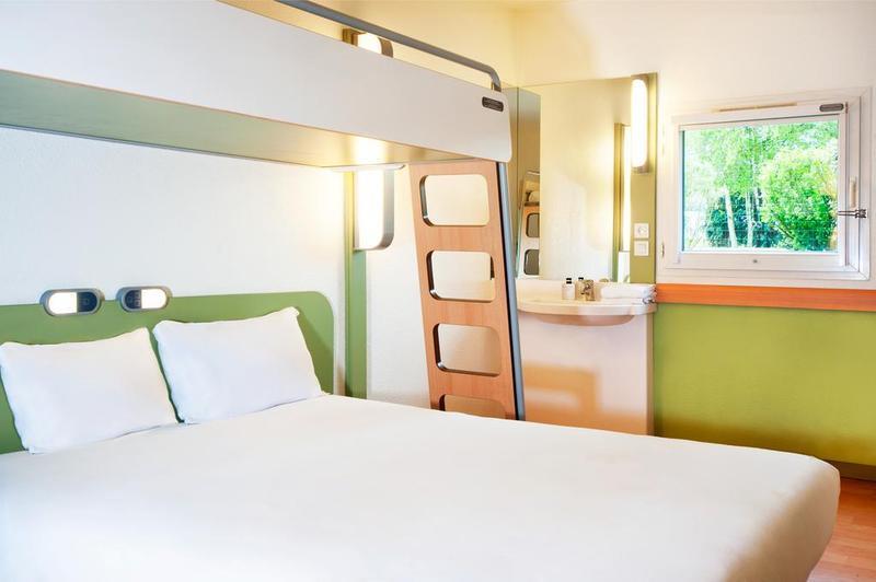 ibis budget Nanterre La Defense Exterior foto