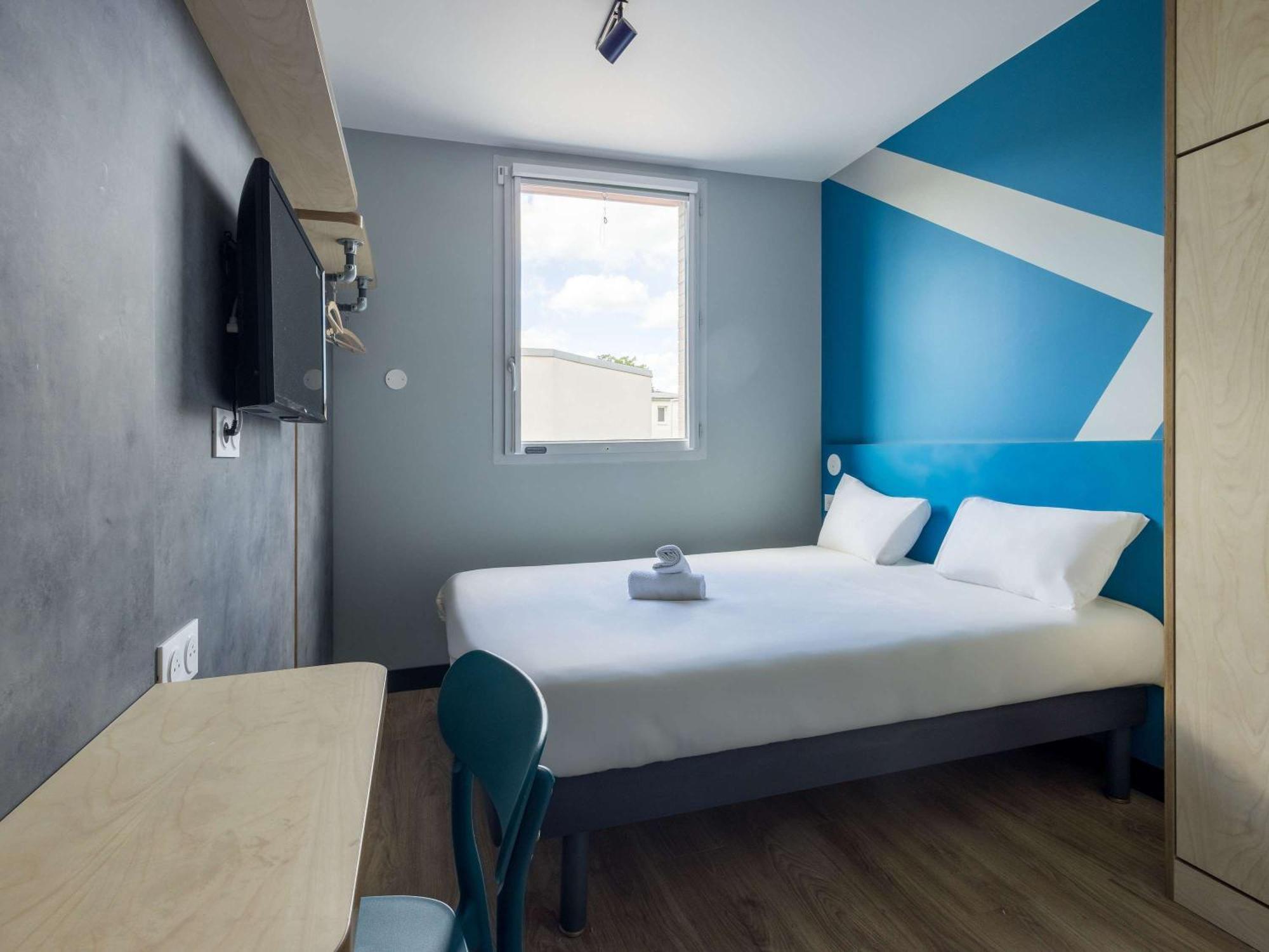 ibis budget Nanterre La Defense Exterior foto