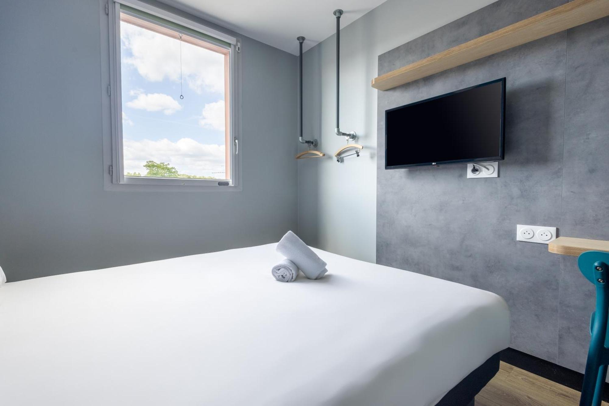 ibis budget Nanterre La Defense Exterior foto