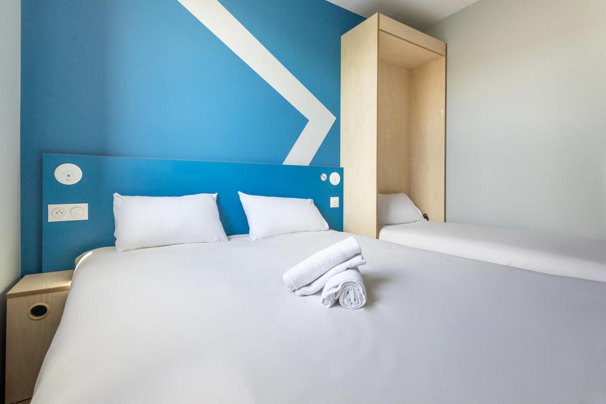 ibis budget Nanterre La Defense Exterior foto