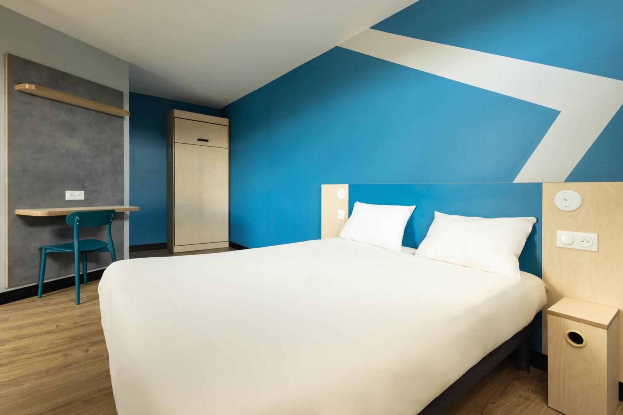 ibis budget Nanterre La Defense Exterior foto