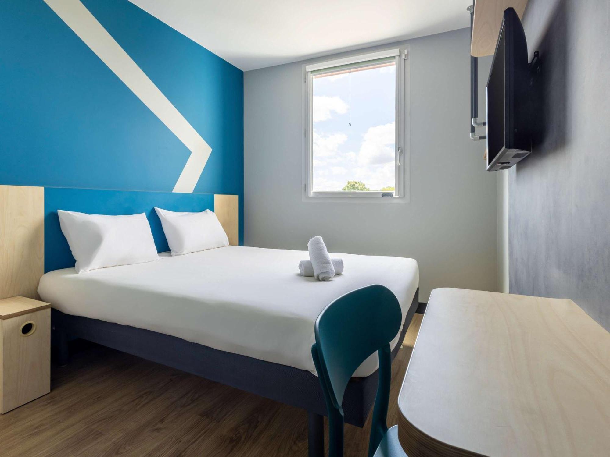 ibis budget Nanterre La Defense Exterior foto